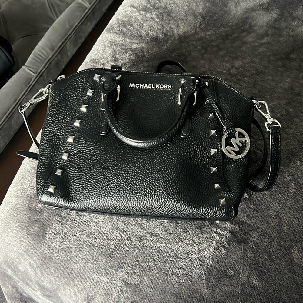 Black Michael Kors bag